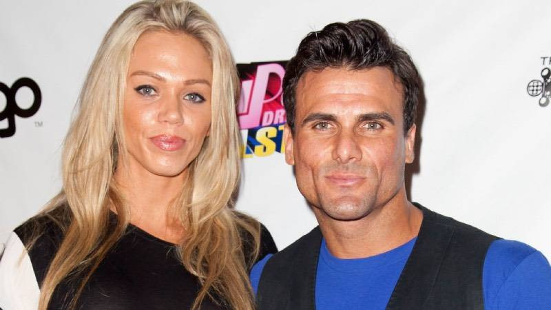 Ünlü model Loni Willison ön dişleri dökük yine çöp toplarken görüntülendi - Resim: 30